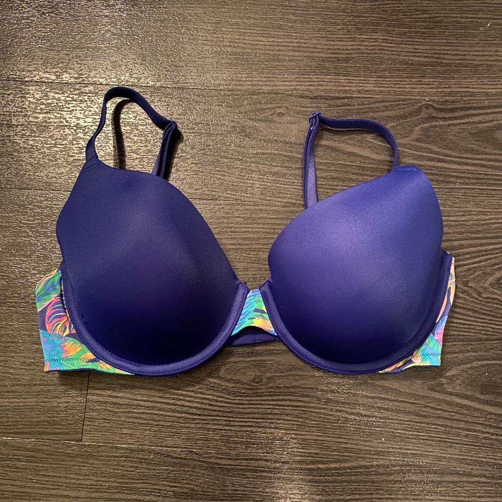 3 Victoria’s Secret PINK  t-shirt bras size 34D